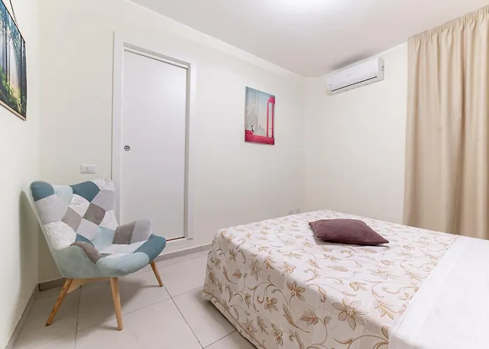 Luca Flat - Tiburtina Train Station & Wi-fi Apartamento