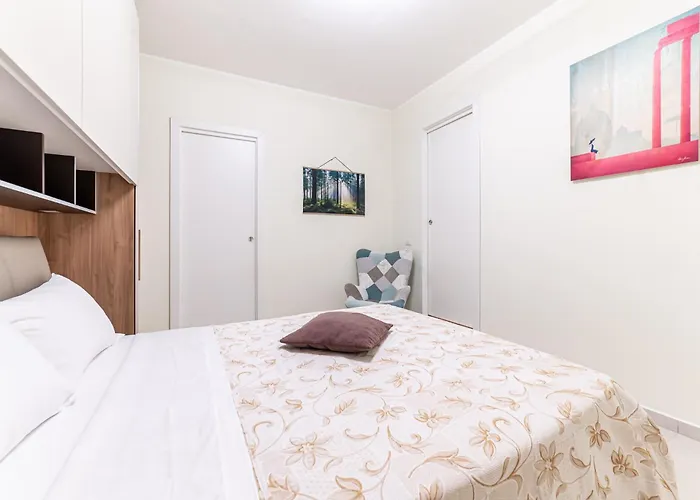 Apartamento Luca Flat - Tiburtina Train Station & Wi-fi